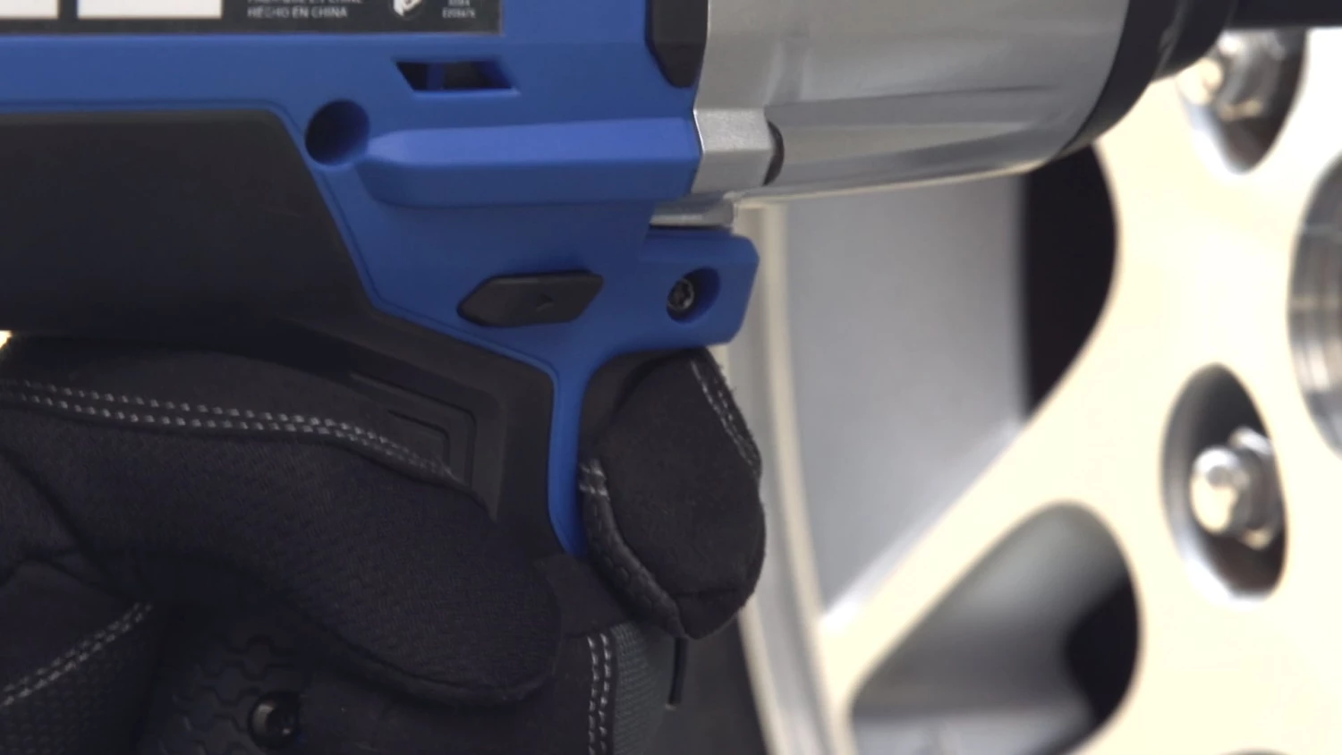 Kobalt Impact Wrench Wrench Max 24-Volt 1/2-In Impact Variable Speed Cordles Included) Drive Brushles 7 Kobalt Impact Wrench Wrench Max 24-Volt 1/2-In Impact Variable Speed Cordles Included) Drive Brushles - Image 5