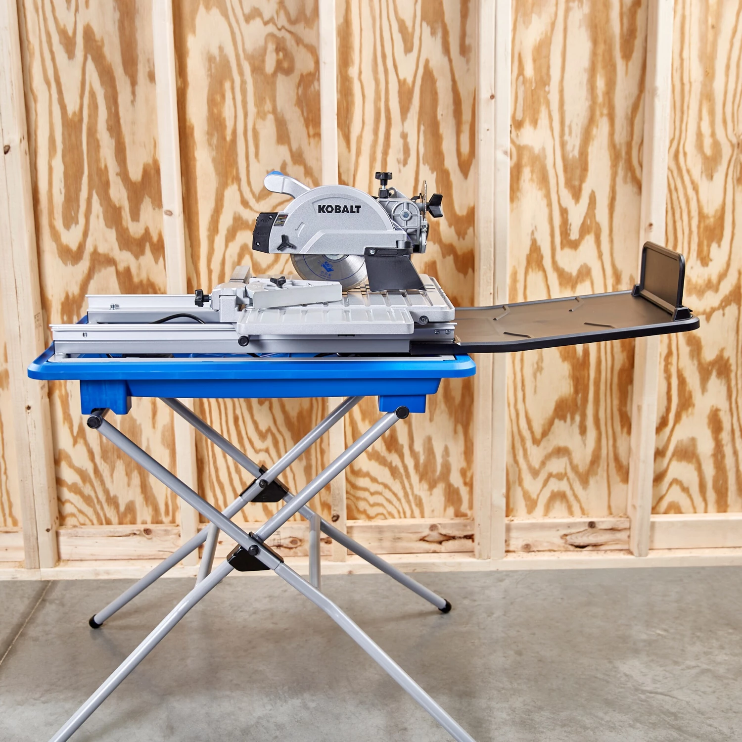 Kobalt Tile Table Tile Saw 7-In 10-Amp Sliding Wet Stand 9 Kobalt Tile Table Tile Saw 7-In 10-Amp Sliding Wet Stand - Image 7