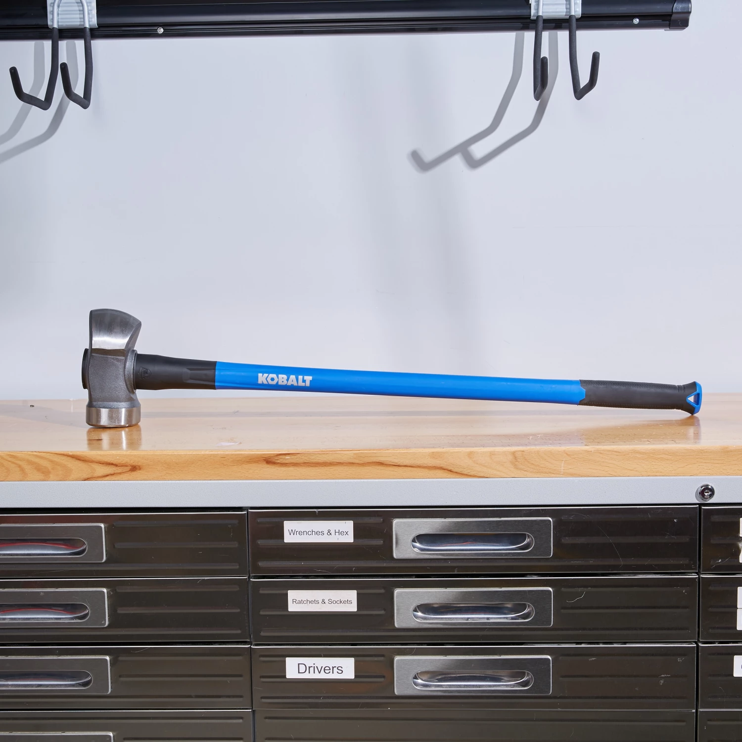 Kobalt Sledge Hammer Steel Head Hammer Fiberglas 10-Lb Face Polished 5 Kobalt Sledge Hammer Steel Head Hammer Fiberglas 10-Lb Face Polished - Image 3